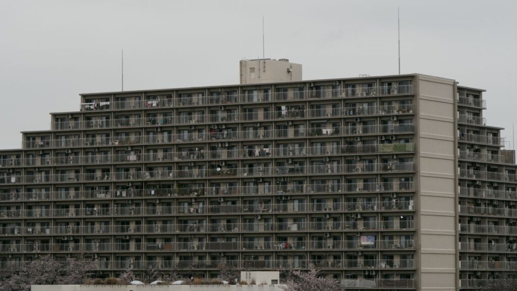 日本の集合住宅の外観。中古マンションの購入と物件選び