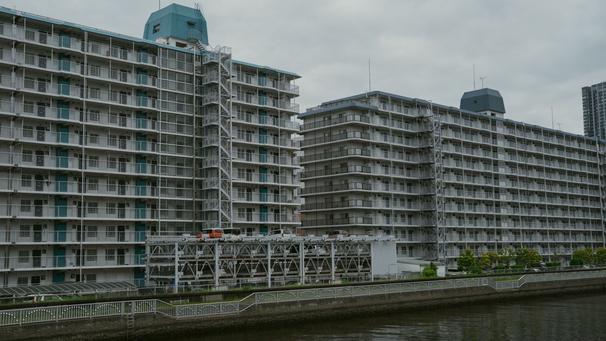 街並みを俯瞰した写真。不動産情報ライブラリで相場を調べる手順
